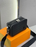 Túi hộp đeo chéo Louis Vuitton đen sần da cá sấu logo tag LV Like Auth on web fullbox bill thẻ