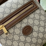 Túi cặp đứng Gucci đeo chéo Messenger Bag họa tiết Monogram tag da Nâu 23x21x4.5cm Like Auth on web fullbox bill thẻ