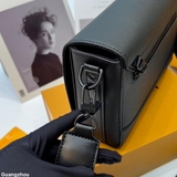Túi cặp đeo chéo Louis Vuitton LV Bag Fastline Wearable Wallet Đen trơn logo tag Like Auth on web fullbox bill thẻ