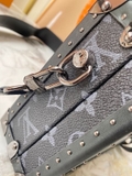 Túi đeo chéo Louis Vuitton hộp cốp vân hoa monogram Đen viền đinh hạt cườm Like Auth on web fullbox bill thẻ