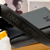 Túi cặp đeo chéo Louis Vuitton LV Bag Fastline Wearable Wallet Đen trơn logo tag Like Auth on web fullbox bill thẻ