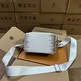 Túi hộp Louis Vuitton 2 khóa đeo chéo họa tiết da cá sấu loang new 2024 size18x13x7cm Like Auth on web fullbox bill thẻ