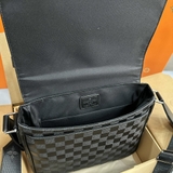 Túi cặp đeo chéo Louis Vuitton nắp gập LV Bag Messenger Damier Caro vân nổi size 22x25.5x7cm Like Auth on web fullbox bill thẻ