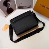 Túi cặp đeo chéo Louis Vuitton LV Bag Fastline Wearable Wallet Đen trơn logo tag Like Auth on web fullbox bill thẻ