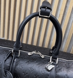 Túi trống du lịch Louis Vuitton Đen họa tiết monogram nhỏ khắc chìm size 50cm Like Auth on web