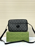 Túi đeo chéo hộp Gucci đeo chéo 1 khóa họa tiết monogram tag da size 22.5x14x7cm Like Auth on web fullbox bill thẻ
