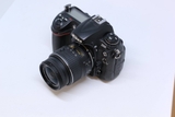 Máy ảnh Nikon D300 + Ống kính 18-55