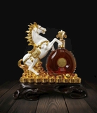 Rượu phong thủy Ngựa Tết 2026