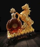 Rượu phong thủy Ngựa Tết 2026