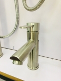 VÒI LAVABO INOX TRÒN