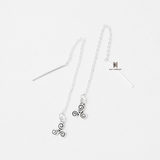 E STUD TRIANGLE CURL OXIDIZE WITH CHAIN