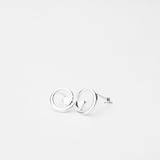 E STUD CIRCLE HEART