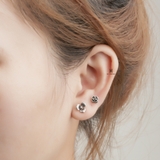E STUD SMALL CURVE FLOWER OXIDIZE