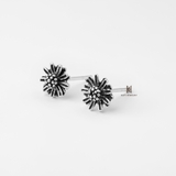 E STUD 3D DAISY OXIDIZE