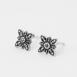 E STUD SQUARE FLOWER BLACK GEM OXIDIZE