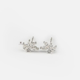 E STUD TINY CURVE LEAF GEM