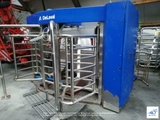 Robot vắt sữa DeLaval VMS 2009