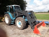 Máy kéo Ford 7840