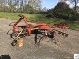Cào cỏ thẳng hàng Deutz Fahr