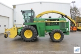Máy băm ngô tự hành John Deere 6950