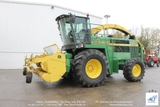 Máy băm ngô tự hành John Deere 6950