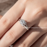 Nhẫn bạc Việt Nam xi vàng trắng đính kim cương Moissanite Pure Embrace