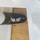 Khuyên tai bạc Việt Nam lá đá