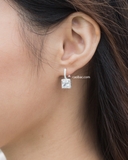 Khuyên tai bạc Việt Nam móc đá vuông