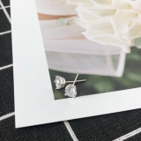 Khuyên tai bạc Việt Nam ổ đá bốn chấu size to (chiếc)