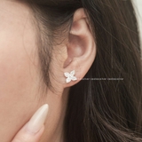 Khuyên tai bạc Việt Nam hoa bốn cánh đá