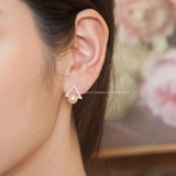 Khuyên tai bạc Việt Nam Ngọc Trai Freshwater tam giác đá