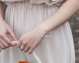 Lắc tay bạc Việt Nam hoa tròn rỗng đá so le