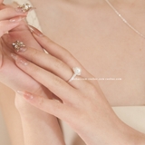 Nhẫn bạc Việt Nam Ngọc Trai Freshwater viền đá tròn cạnh đá