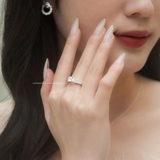 Nhẫn bạc Việt Nam ổ đá bốn chấu cạnh ba hàng đá