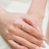 Nhẫn bạc Việt Nam ổ đá sáu chấu cạnh bốn viên đá