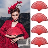 Quạt chụp hình cổ trang cute thanh gỗ họa tiết đẹp nhiều màu chọn lựa rẻ bất ngờ