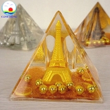 Tháp EIFFEL kim tự tháp  sang trọng đựng được bút
