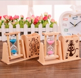 Đựng bút đồng hồ cát khắc chữ Hoho! Smile quà tặng lưu niệm dễ thương