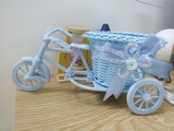 Giỏ hoa xe đạp trang trí 22cm bánh xe di chuyển linh động đa sắc màu
