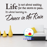 Giấy dán tường chữ truyền động lực LIFE IS NOT ABOUT WAITING