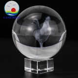 Quả cầu pha lê con Gà 3D – quà tặng pha lê sang trọng
