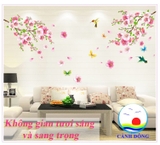 Decal dán tường cô gái và hoa đào nghệ thuật