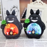 Tượng totoro trang trí có đèn phát sáng