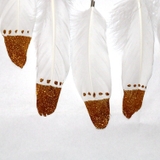 Dreamcatcher lông vũ đuôi vàng thuần khiết