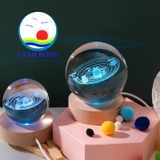 Qùa tặng pha lê hệ mặt trời 6cm ý nghĩa kèm đế đèn gỗ ánh sáng trắng