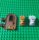 Phụ Kiện Lego Cánh Cửa Và Tượng Đầu Sư Tử NO.272