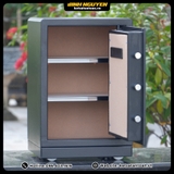 Nội thất két sắt Safiron 60LBF bọc nỉ nhung cao cấp – chia tầng sang trọng tiện dụng