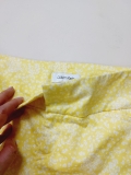Quần short nữ hoa vàng C-K. HA4732