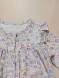 Set body hoa nhí nơ ngực kèm mũ bé gái Minkmui. HA2421