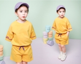 Bộ cotton trơn phối tay chữ bé trai bé gái Jelis. HA5182